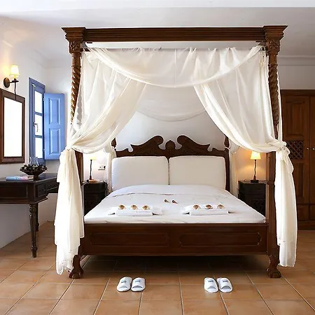Meltemi 4* Perissa (Santorini)