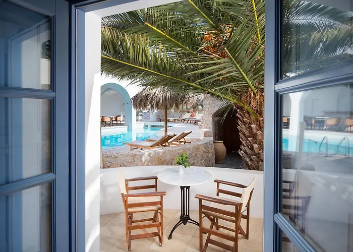 Meltemi Perissa (Santorini)