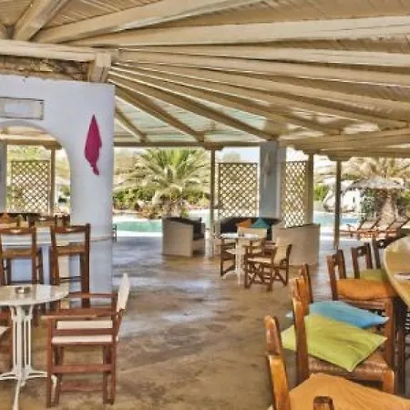 Meltemi 4* Perissa (Santorini)