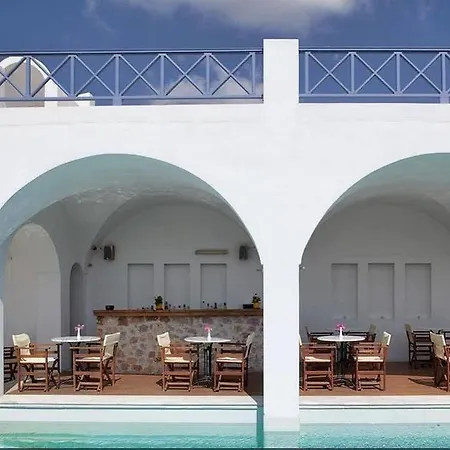 Meltemi Aparthotel 4*