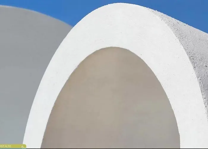 Aparthotel Meltemi Perissa (Santorini)